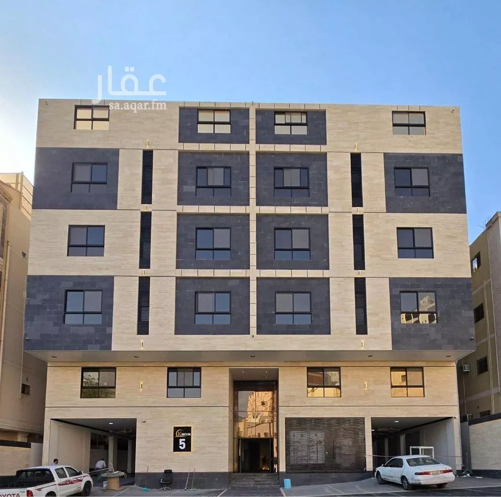 شقة 5 غرف في بطحاء قريش 1