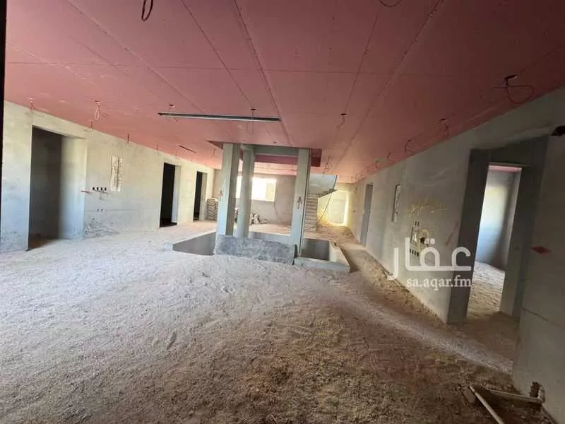 7 bedroom villa in King Fahd, Riyadh 6