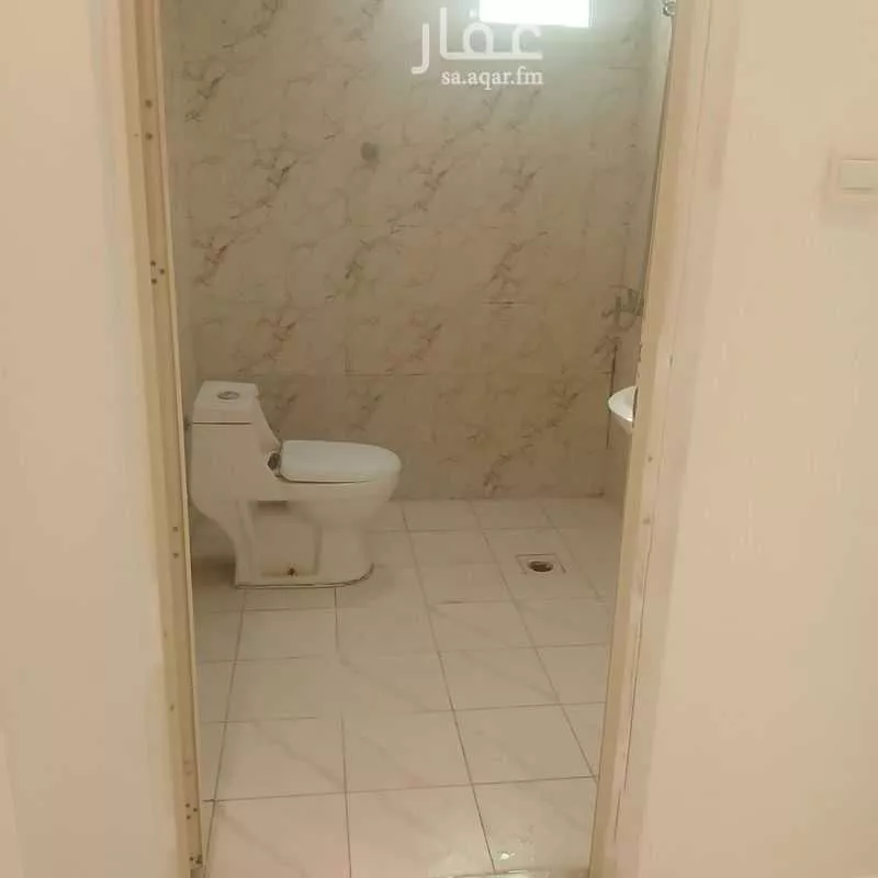 شقة 1 غرف في العارض 5