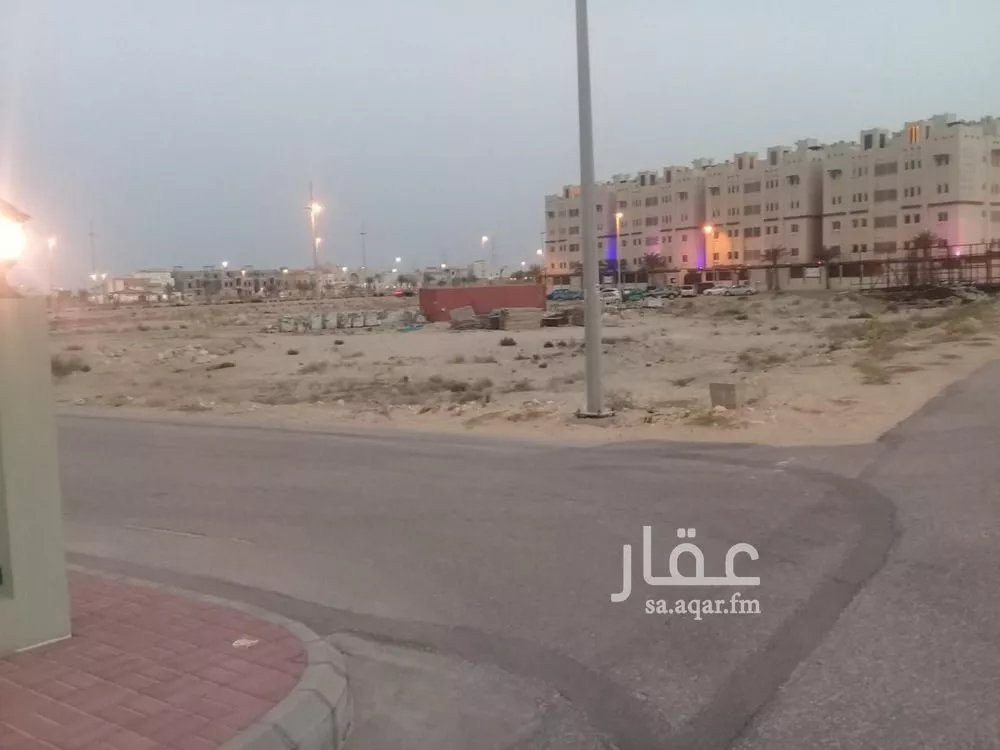 أرض 4075 م² في المنتزه 2