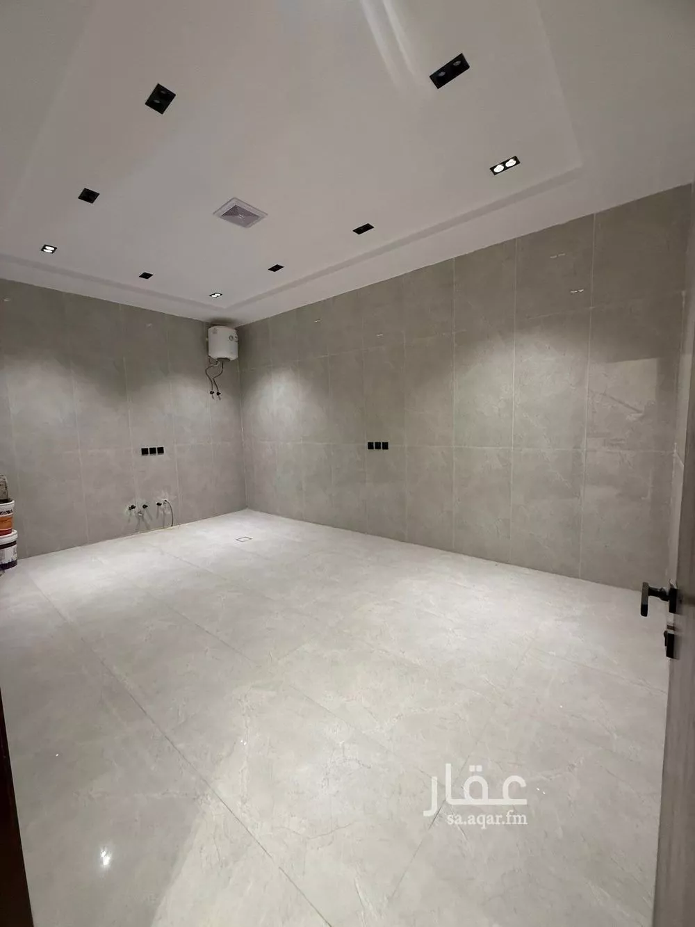 فيلا 5 غرف في النظيم 5