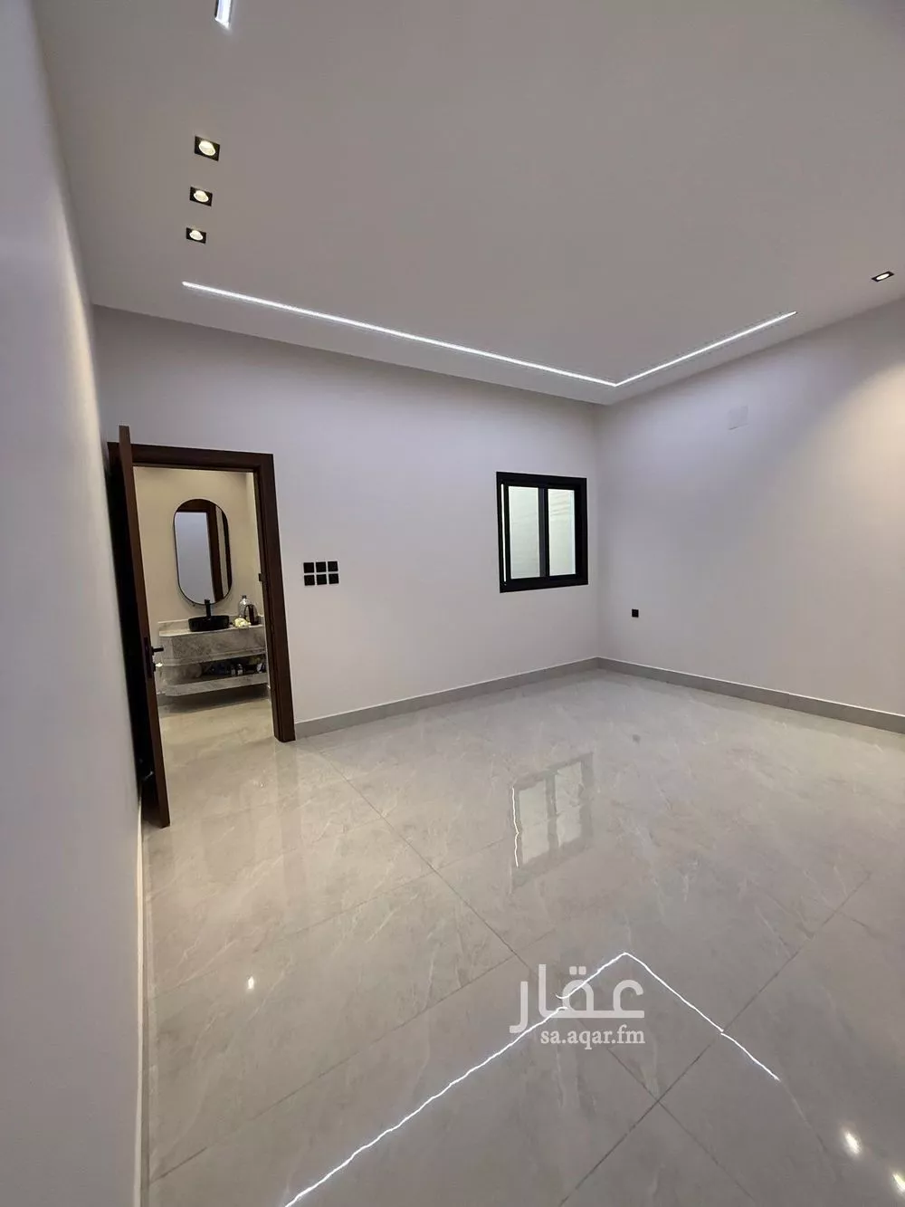 فيلا 5 غرف في النظيم 3