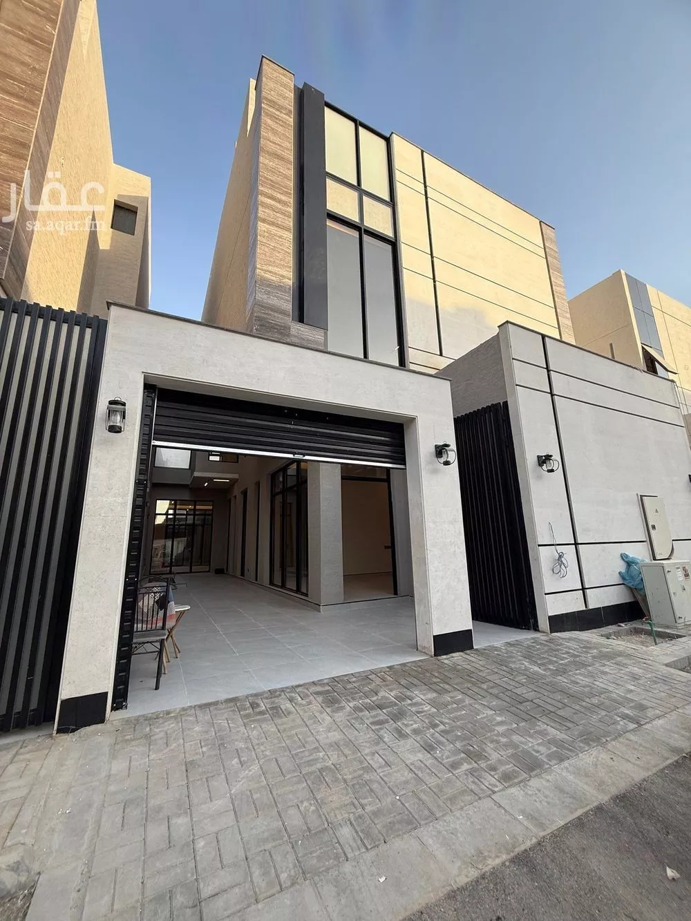 فيلا 7 غرف في النظيم 4