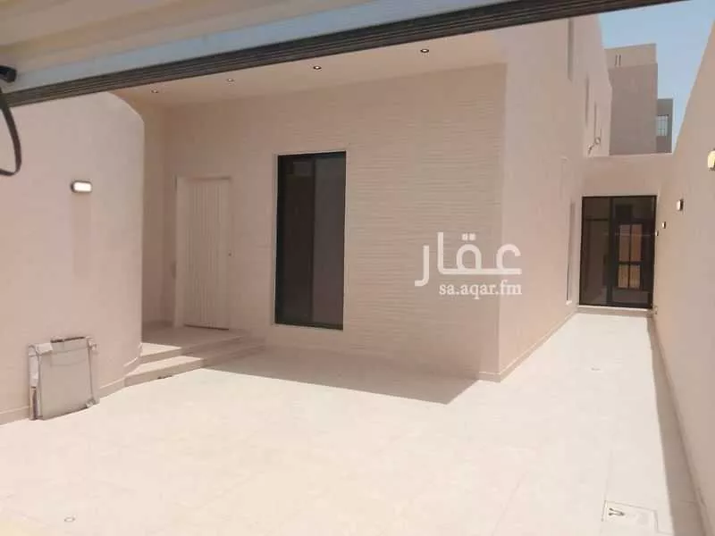 فيلا 5 غرف في عكاظ 4
