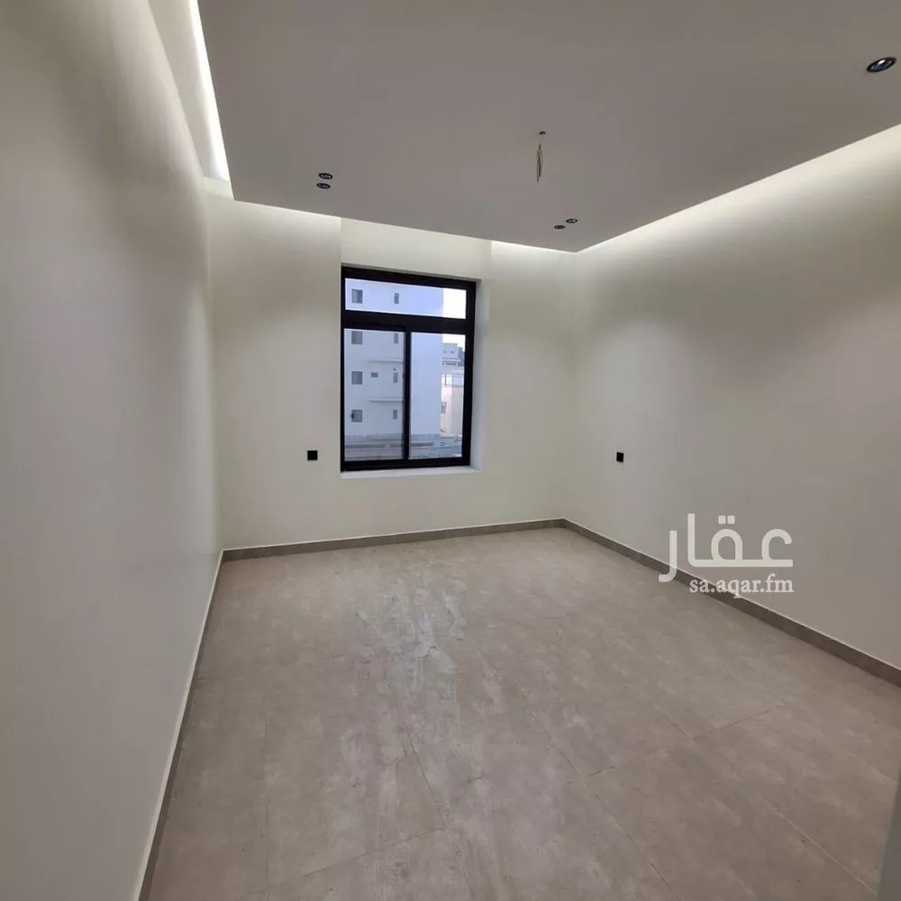 شقة 3 غرف في النزهة 4