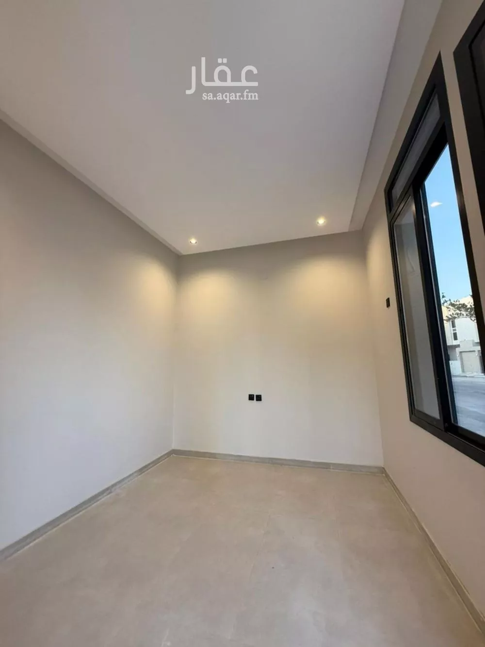 فيلا 8 غرف في المهدية 5