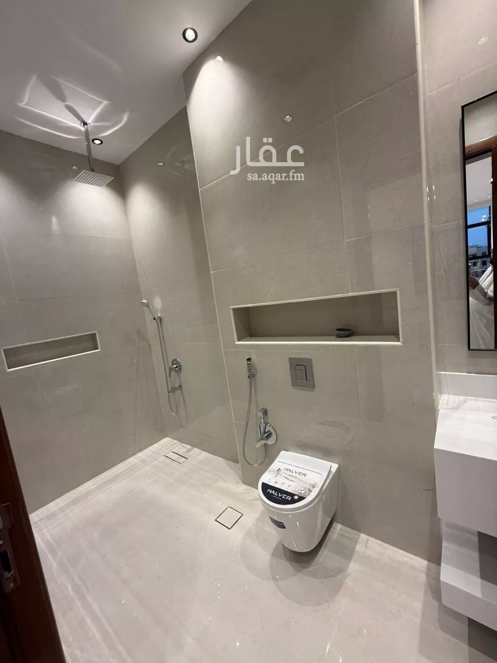 7 bedroom villa in Al Mahdiyyah, Riyadh 13