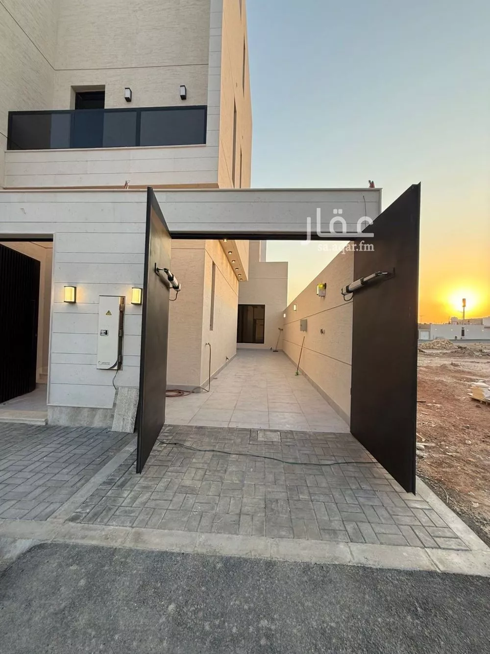 فيلا 7 غرف في المهدية 5