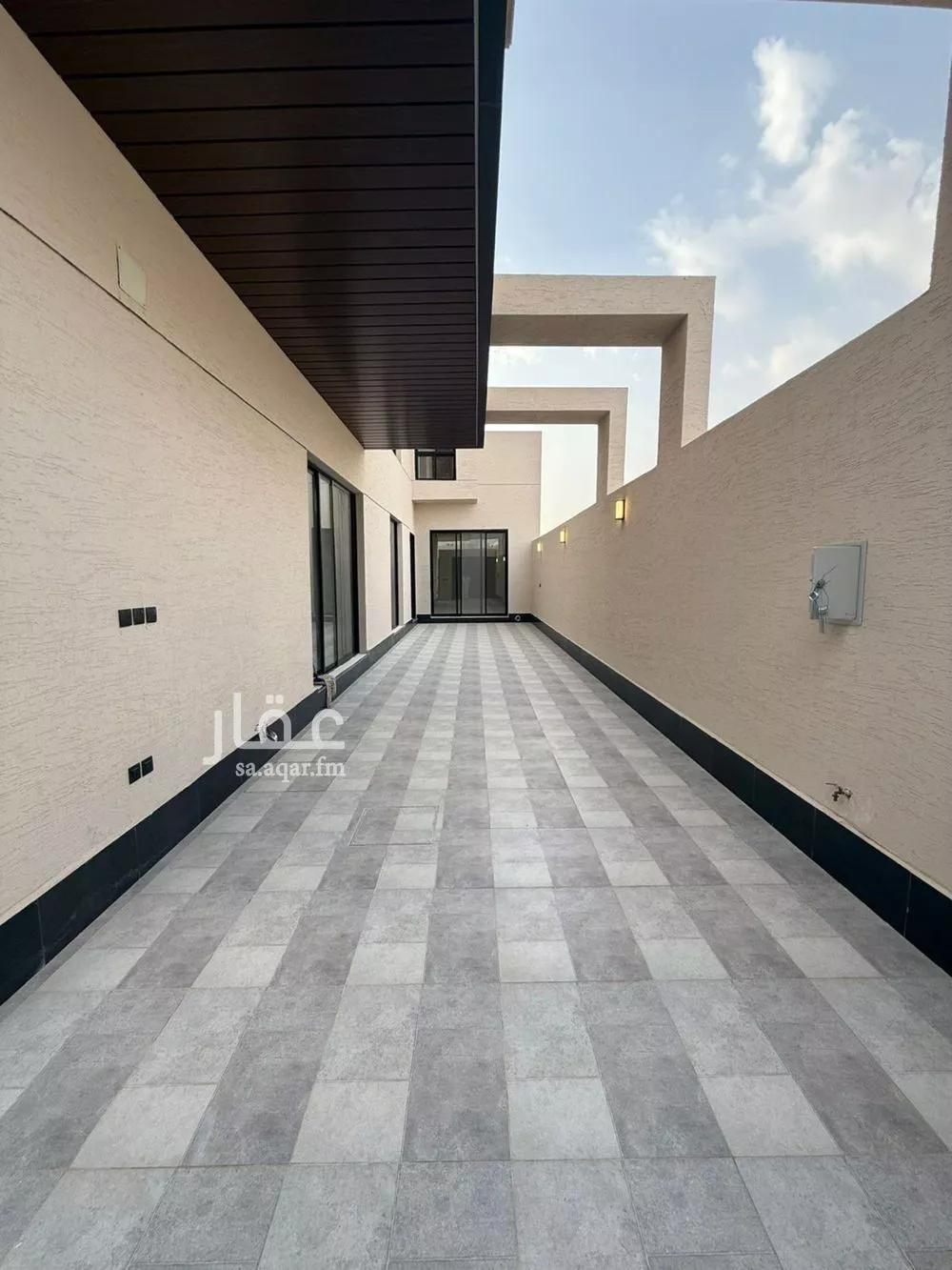 فيلا 7 غرف في المهدية 4