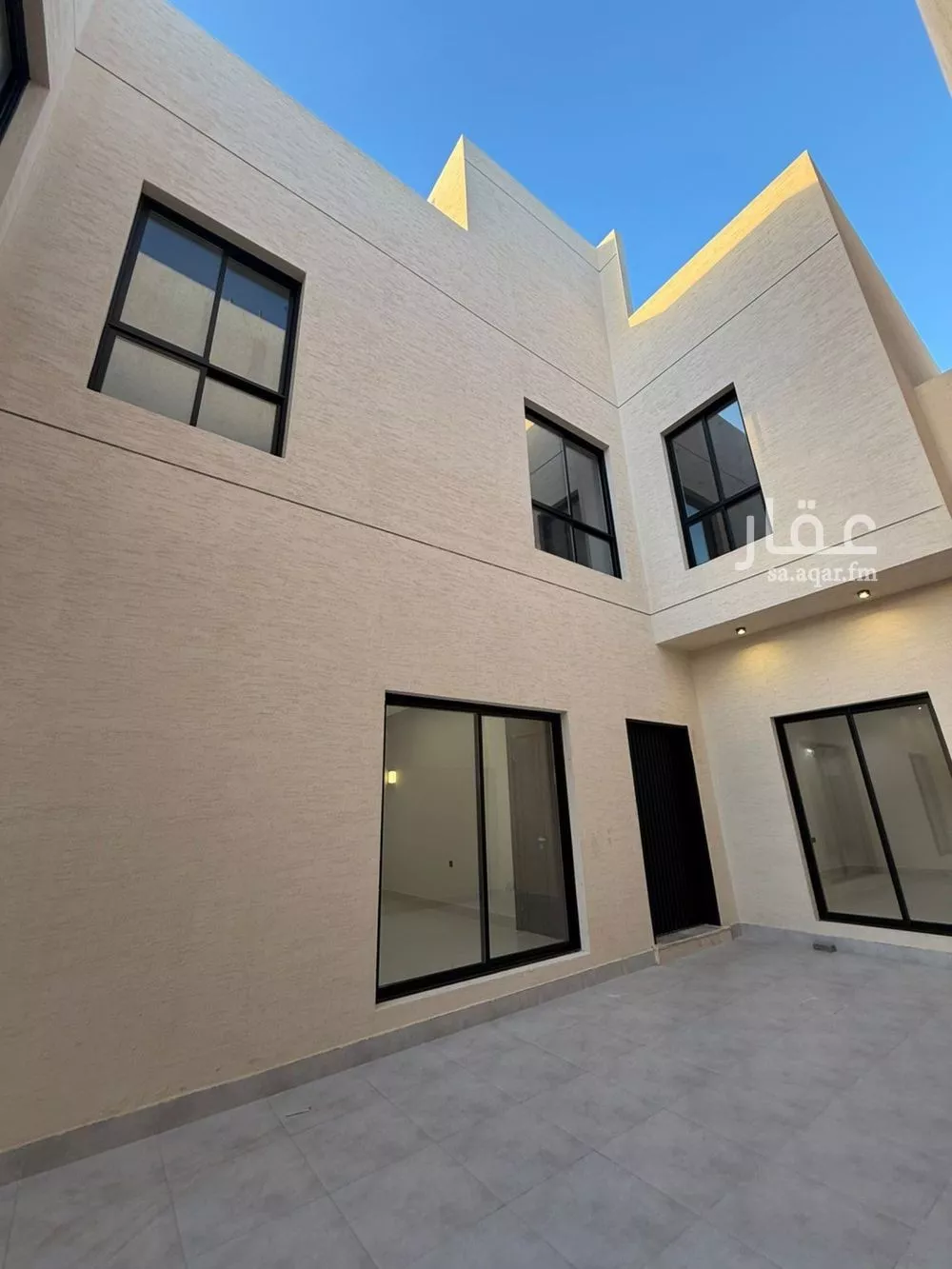 فيلا 8 غرف في المهدية 2