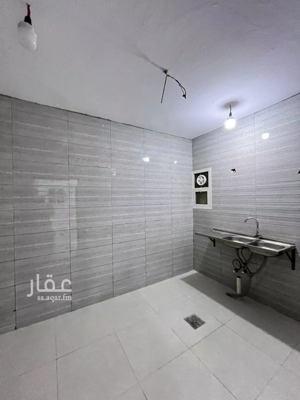 عمارة 239 م² في منفوحة الجديدة 3