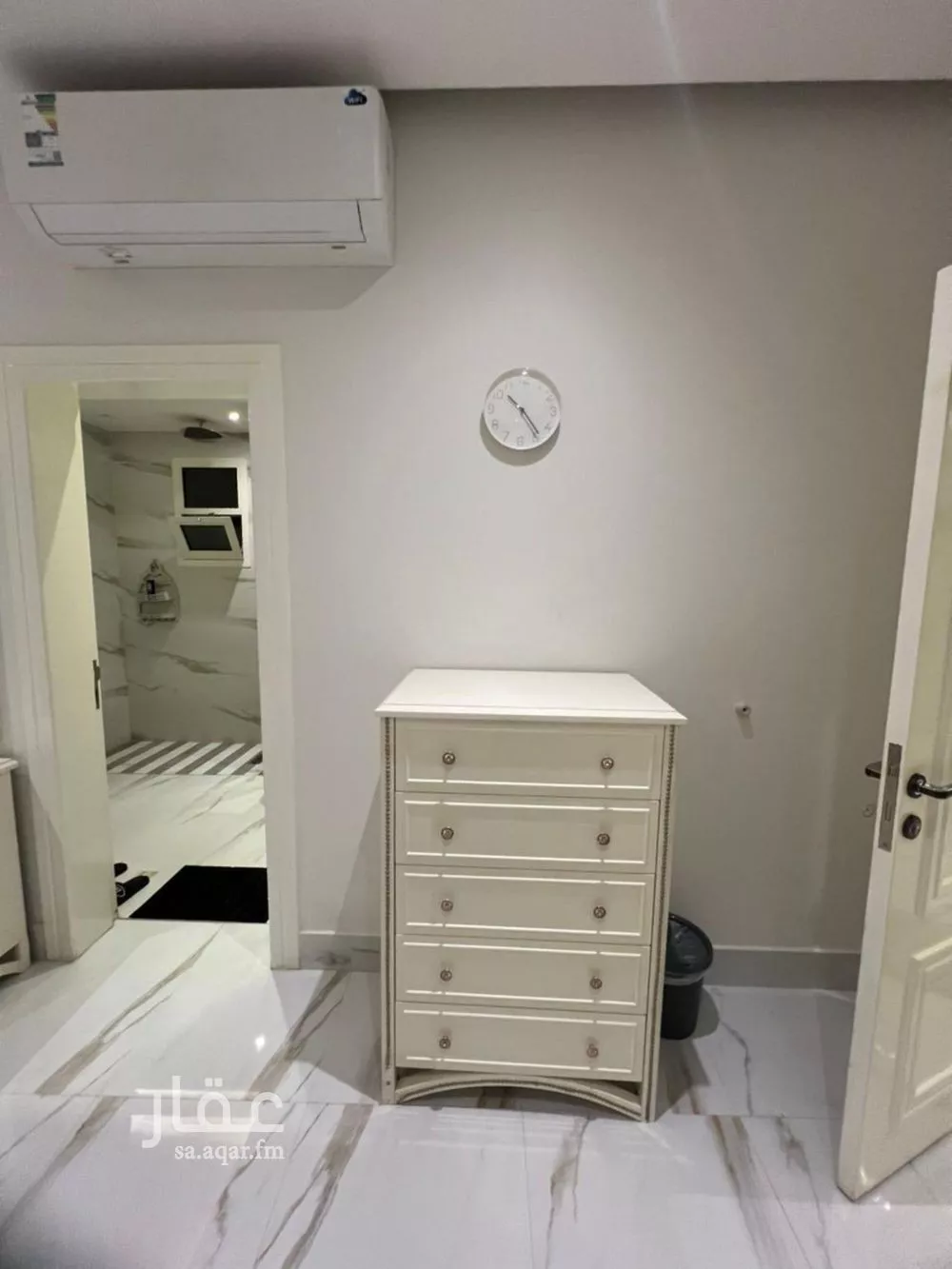 شقة 4 غرف في النرجس 4