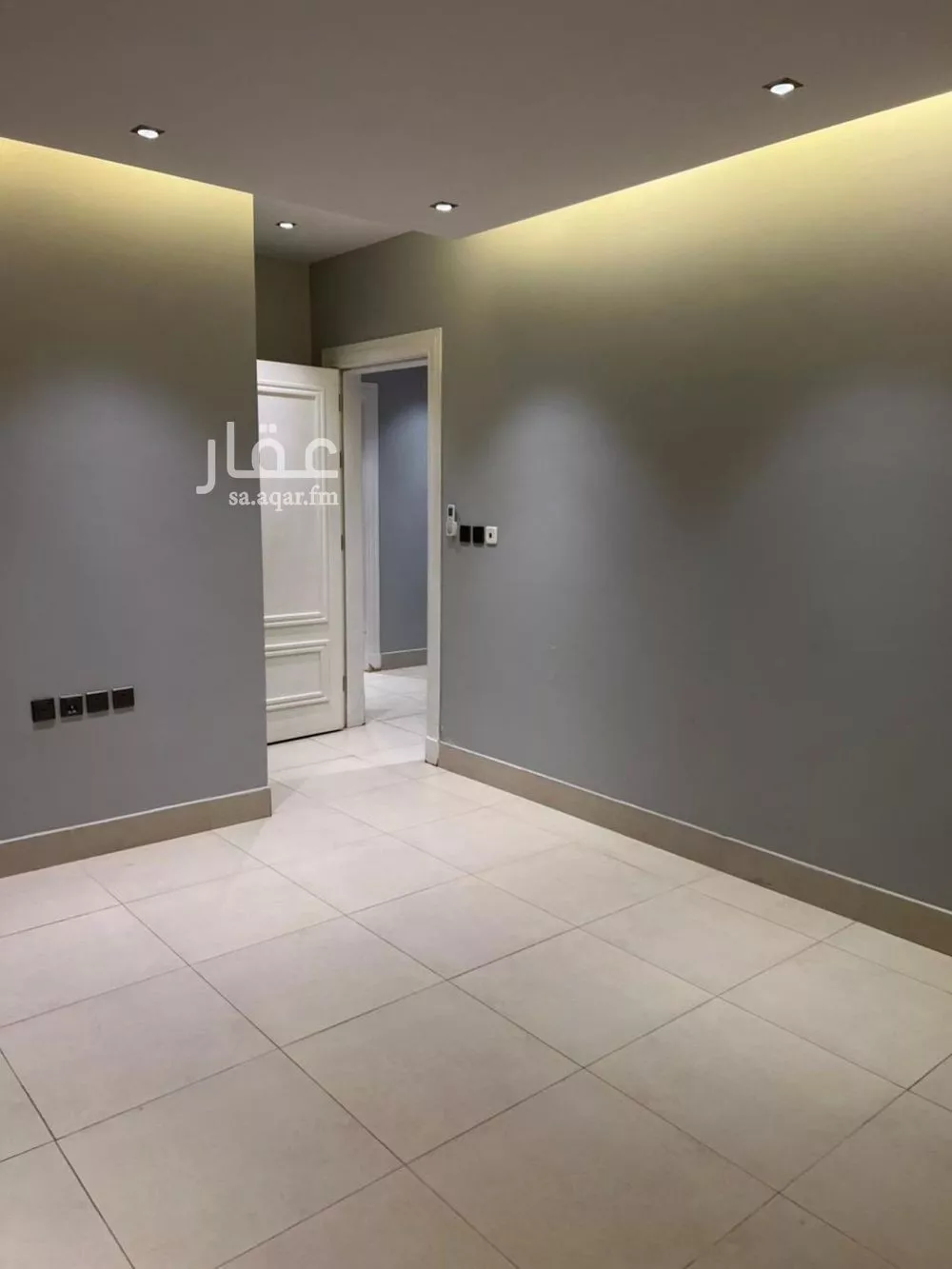 شقة 3 غرف في الملقا 3