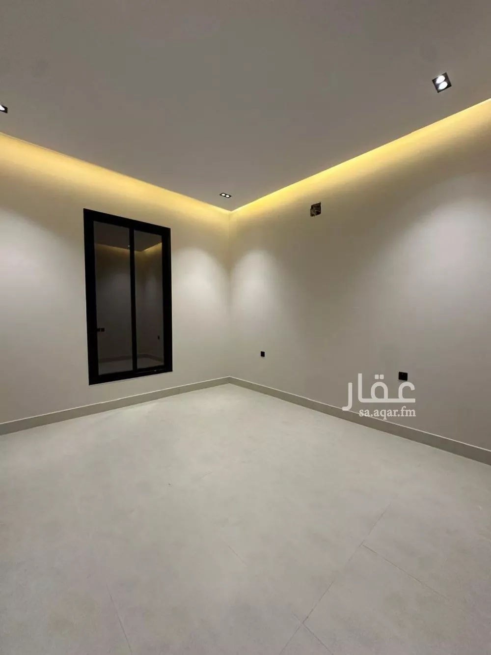 3 bedroom floor in Tuwaiq 4
