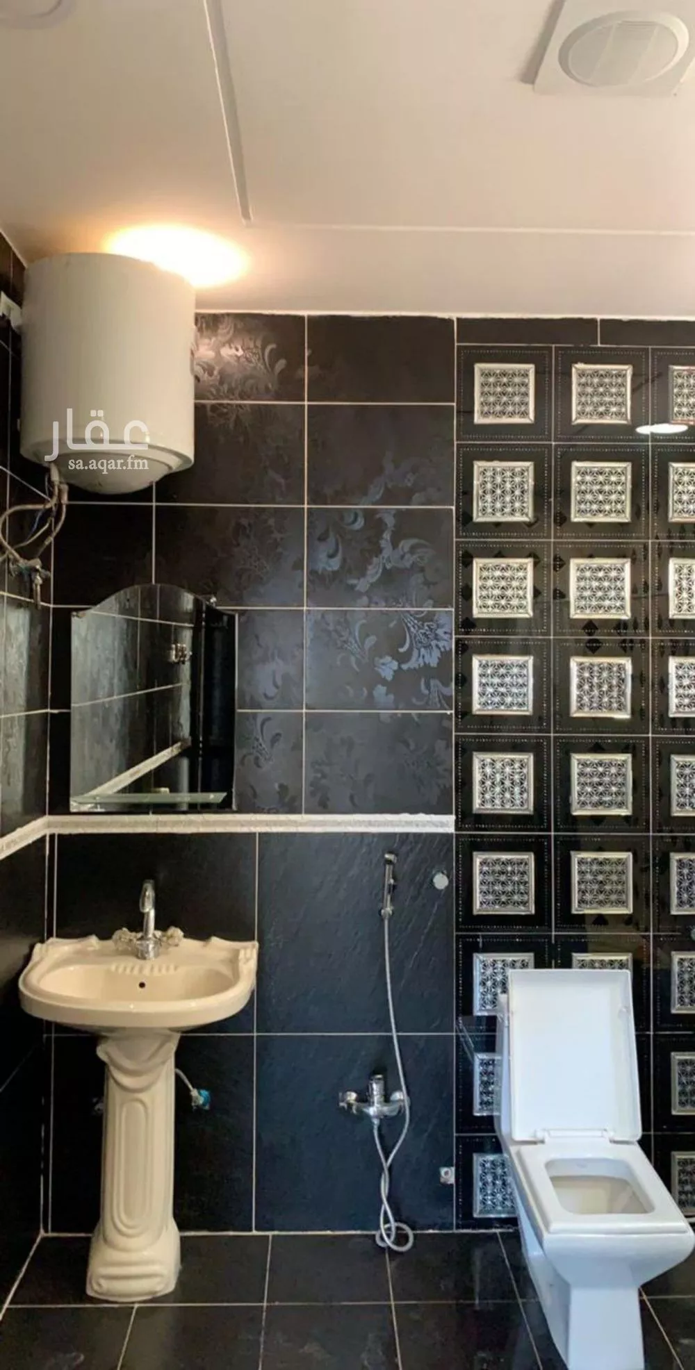 فيلا 7 غرف في الياسمين 3