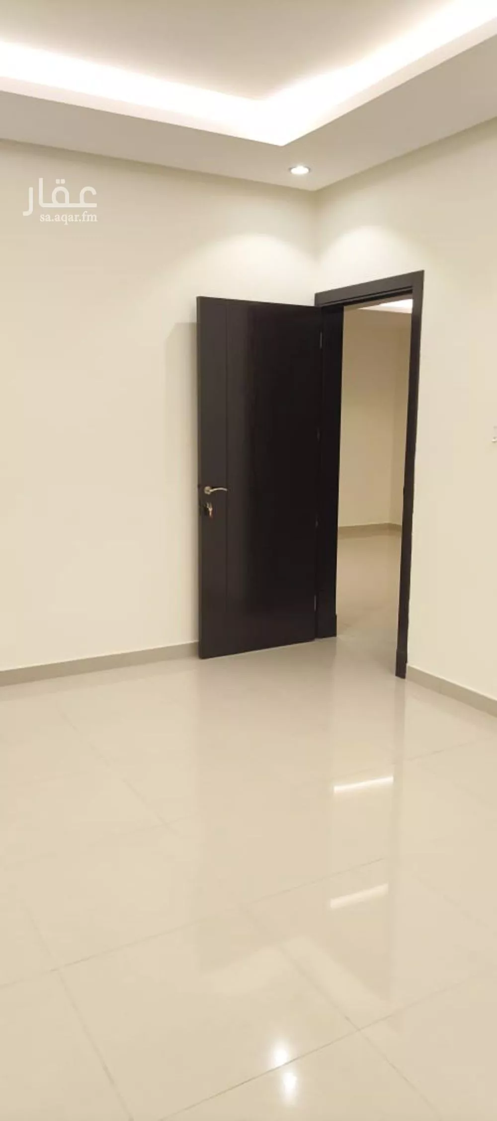 فيلا 5 غرف في العارض 4