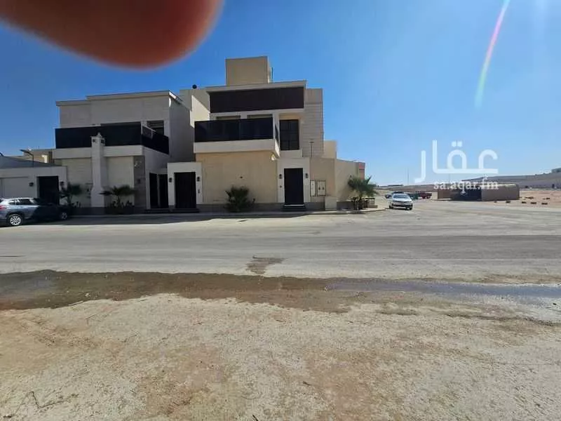 فيلا 10 غرف في الشرق 2