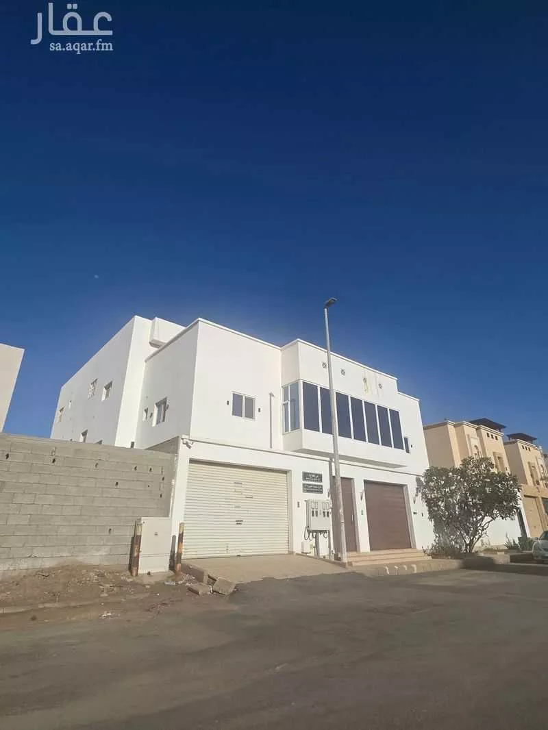 4 bedroom villa in Al Falah