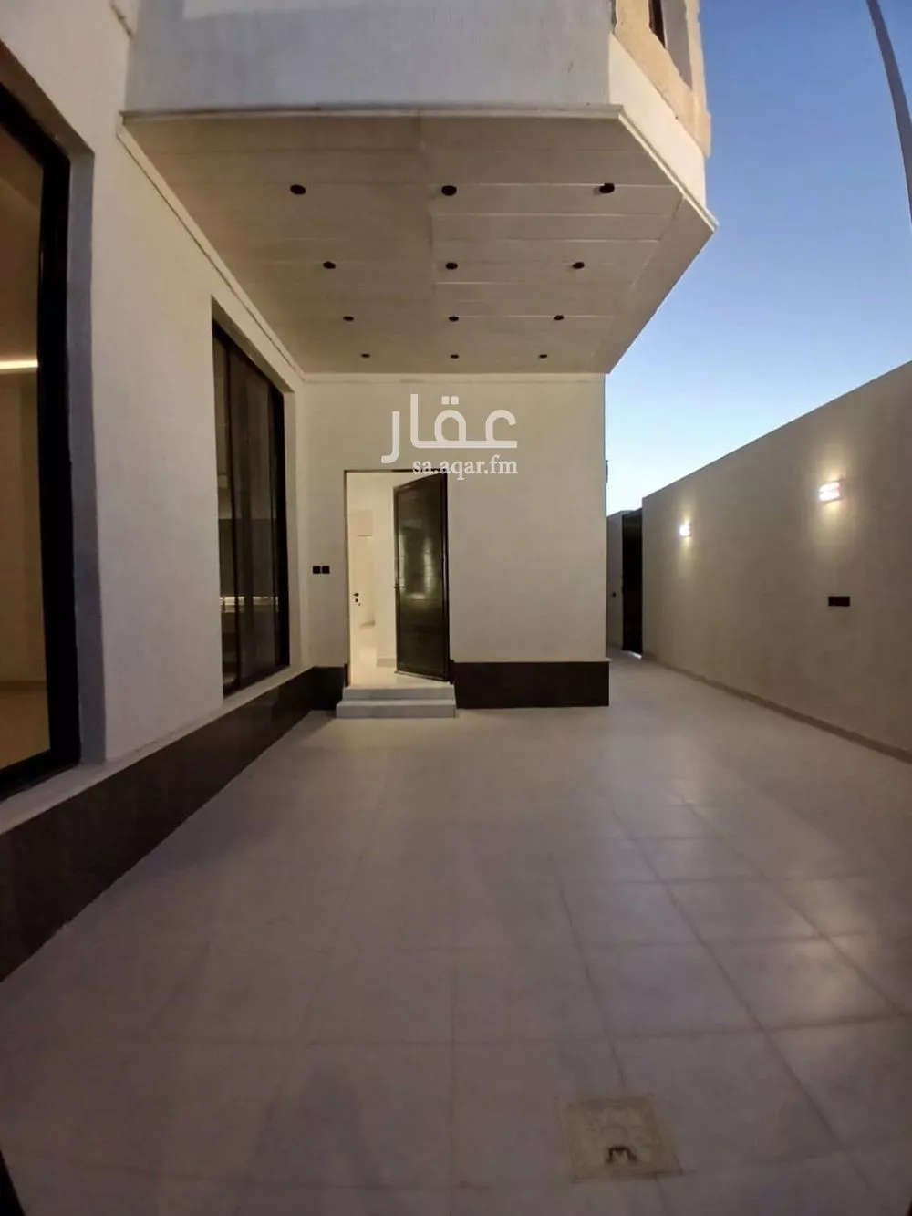 4 bedroom villa in Al Janadriyah 3