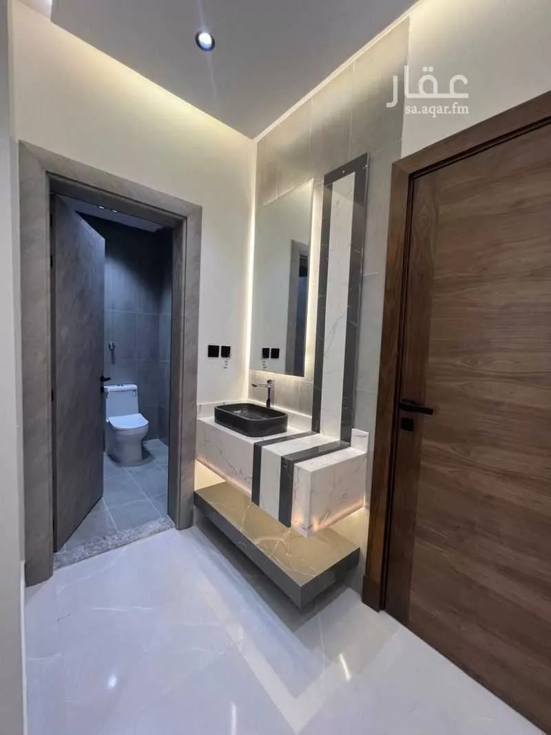 شقة 4 غرف في الروضة 2