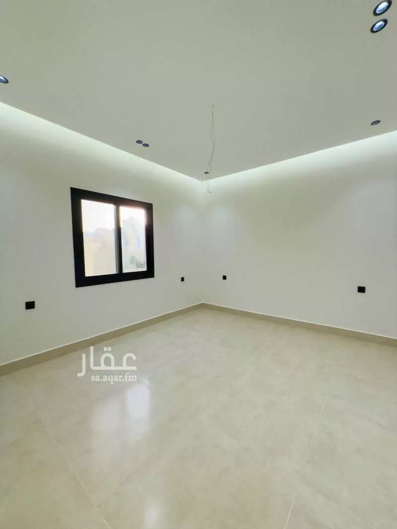 شقة 4 غرف في الروضة 5