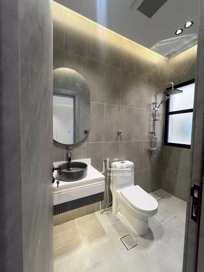 شقة 4 غرف في الروضة 3