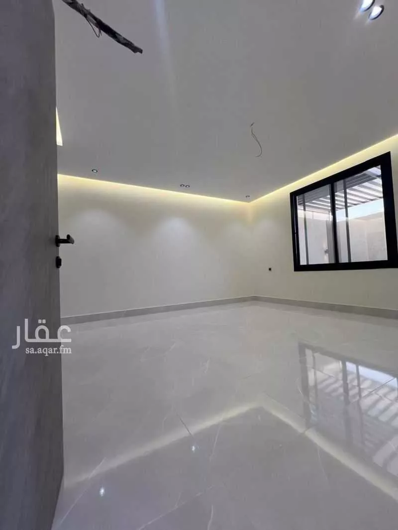 شقة 4 غرف في الروضة 5