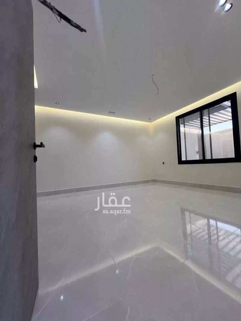 شقة 4 غرف في الروضة 4