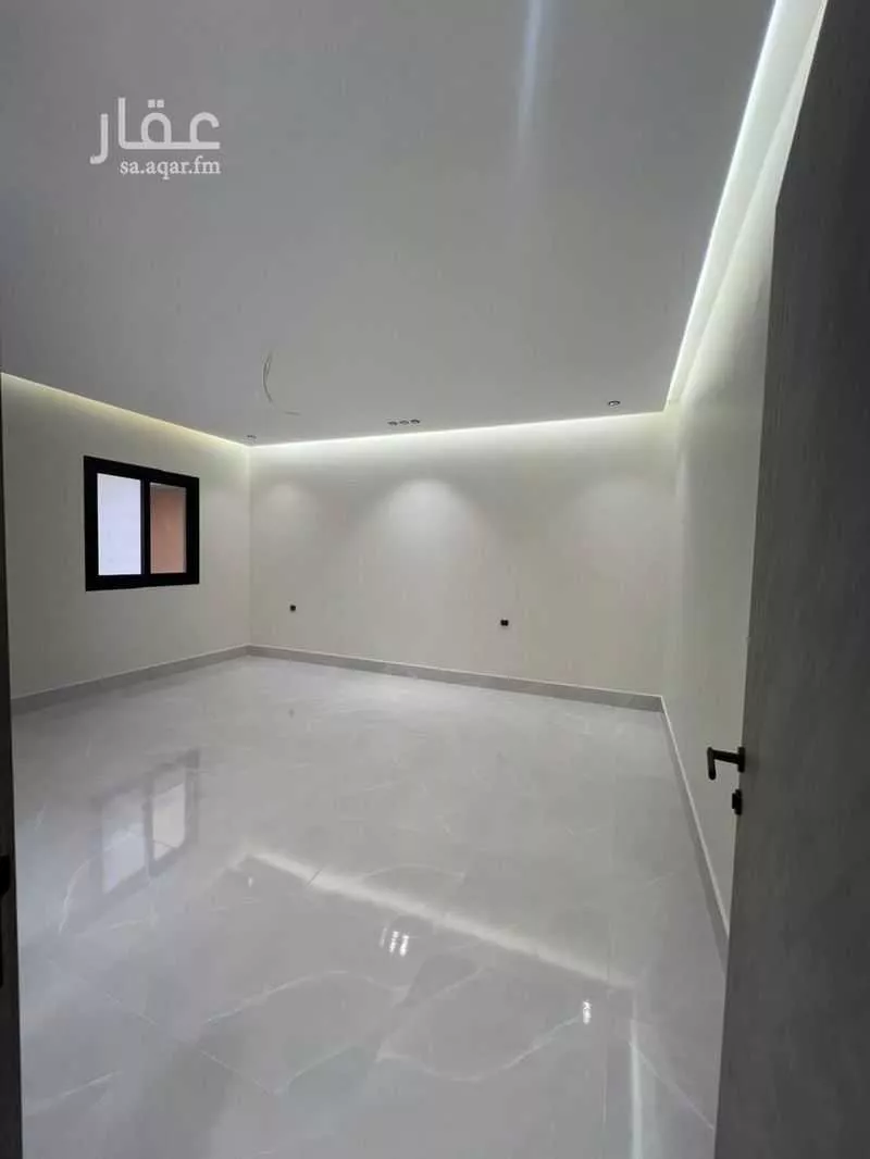 شقة 4 غرف في الروضة 3