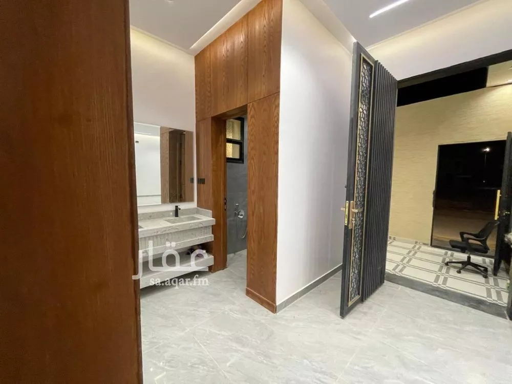 فيلا 5 غرف في الجنادرية 4