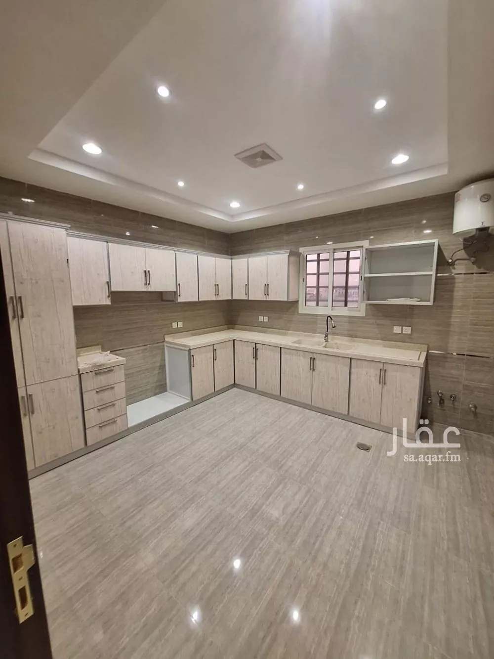 4 bedroom floor in Al Narjis 3