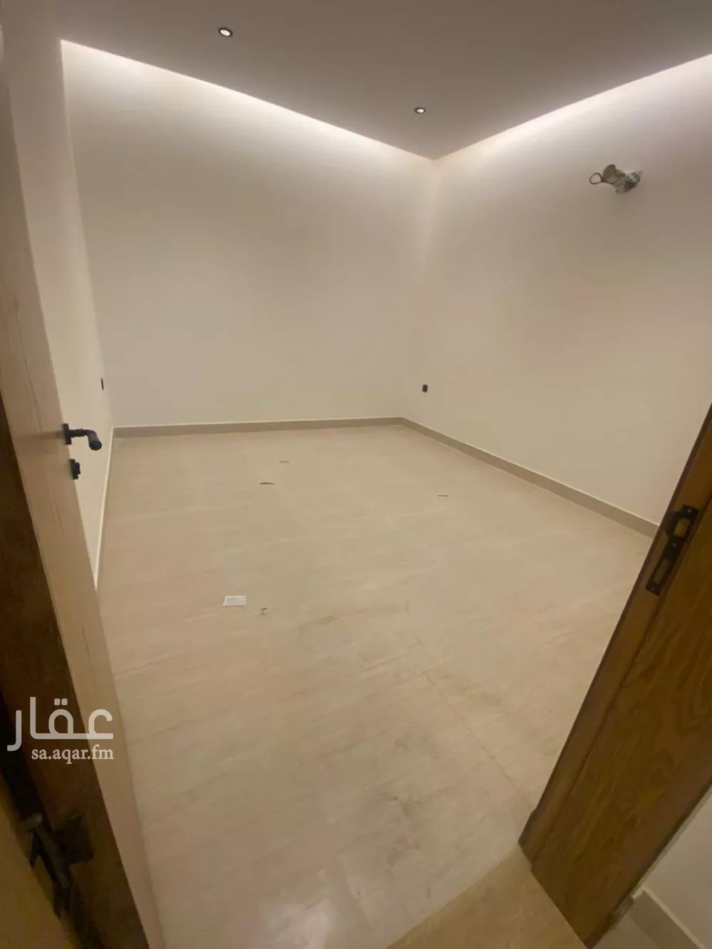 شقة 5 غرف في الامير محمد بن سعود 5