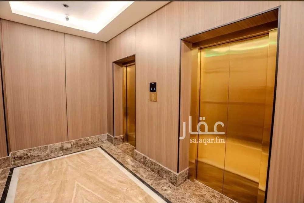 شقة 7 غرف في اشبيليا 2