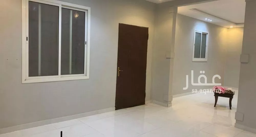 فيلا 5 غرف في بدر 3