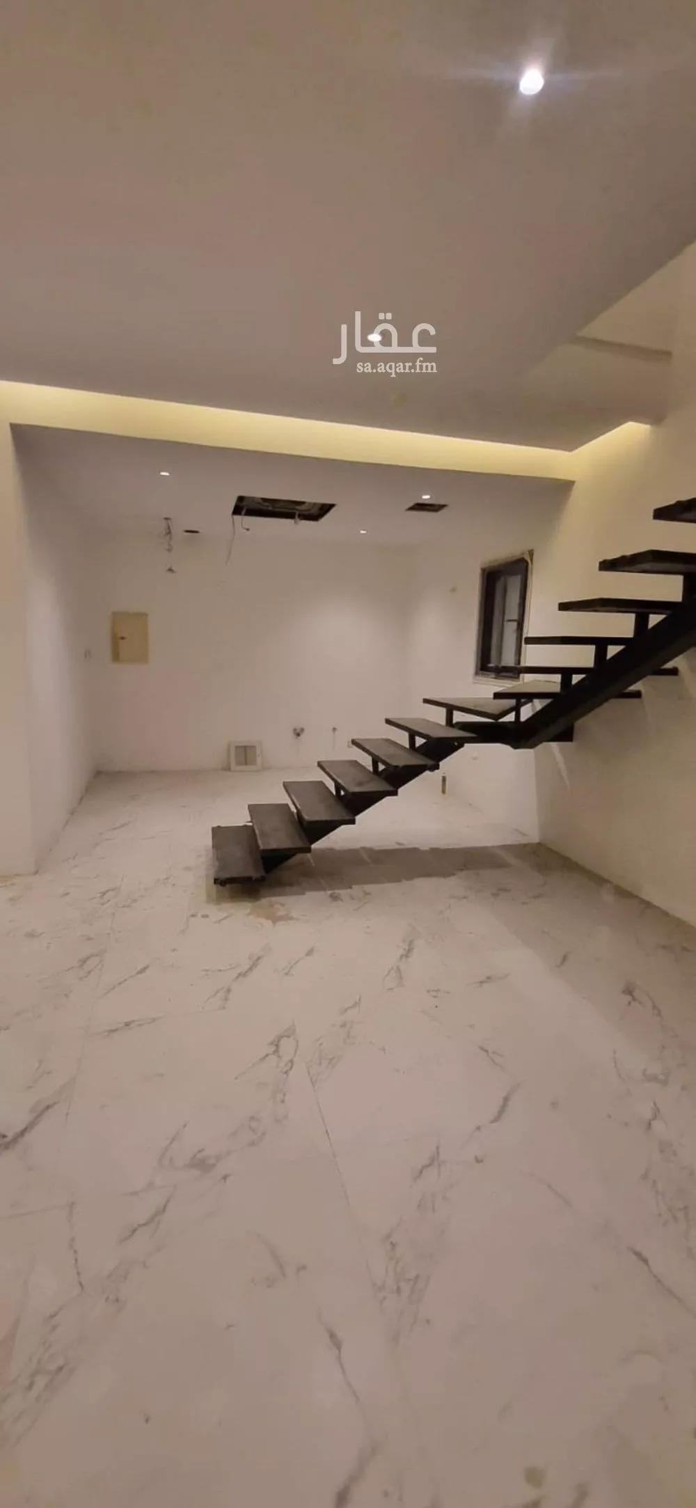 5 bedroom apartment in Al Aridh 5