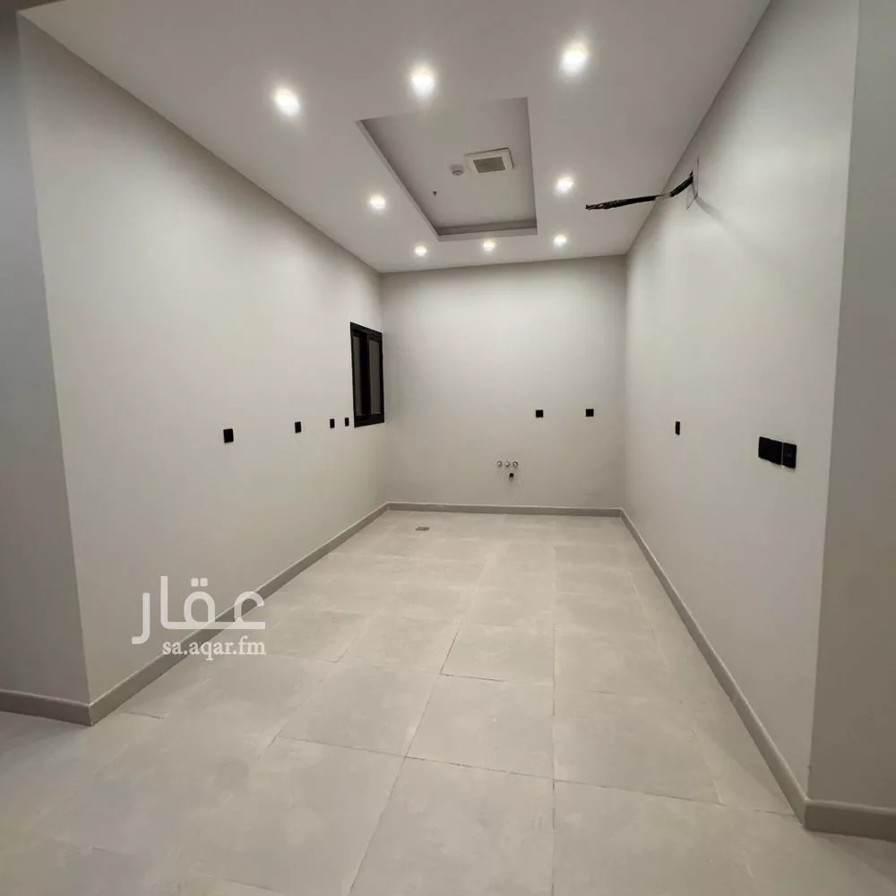 شقة 4 غرف في الرمال 4