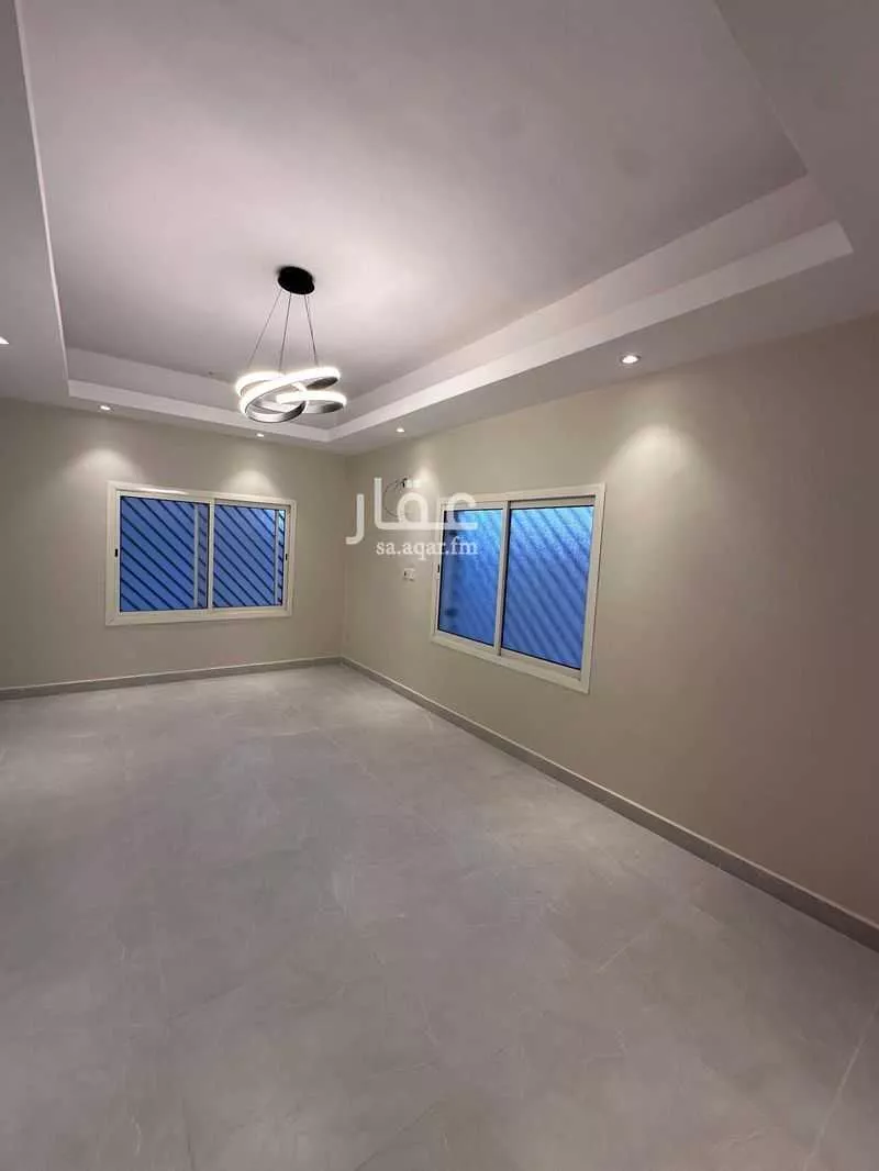 4 bedroom apartment in Al Rabwa, Riyadh 17