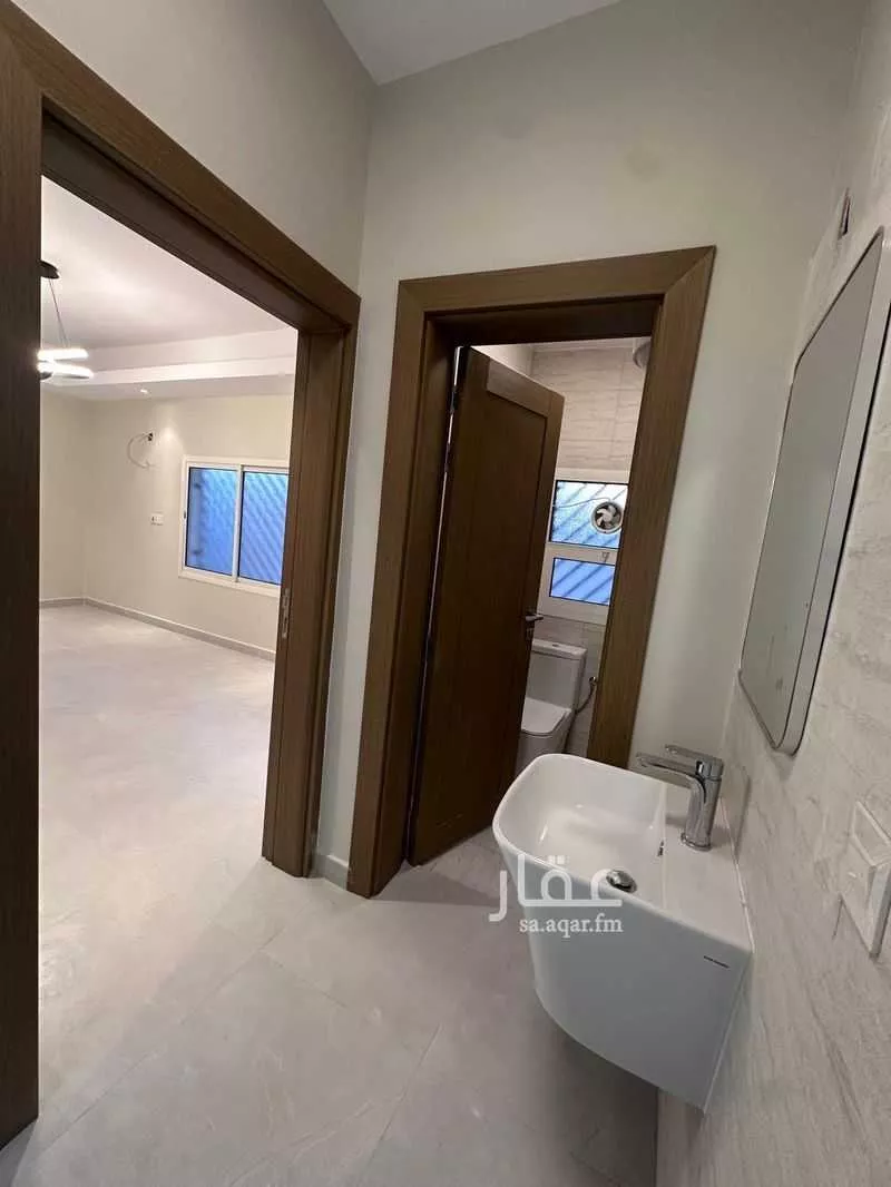 4 bedroom apartment in Al Rabwa, Riyadh 15
