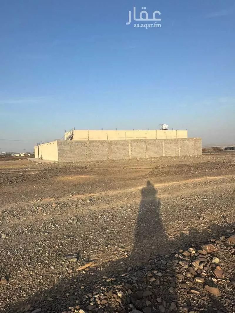 أرض 454 م² في خاخ 2
