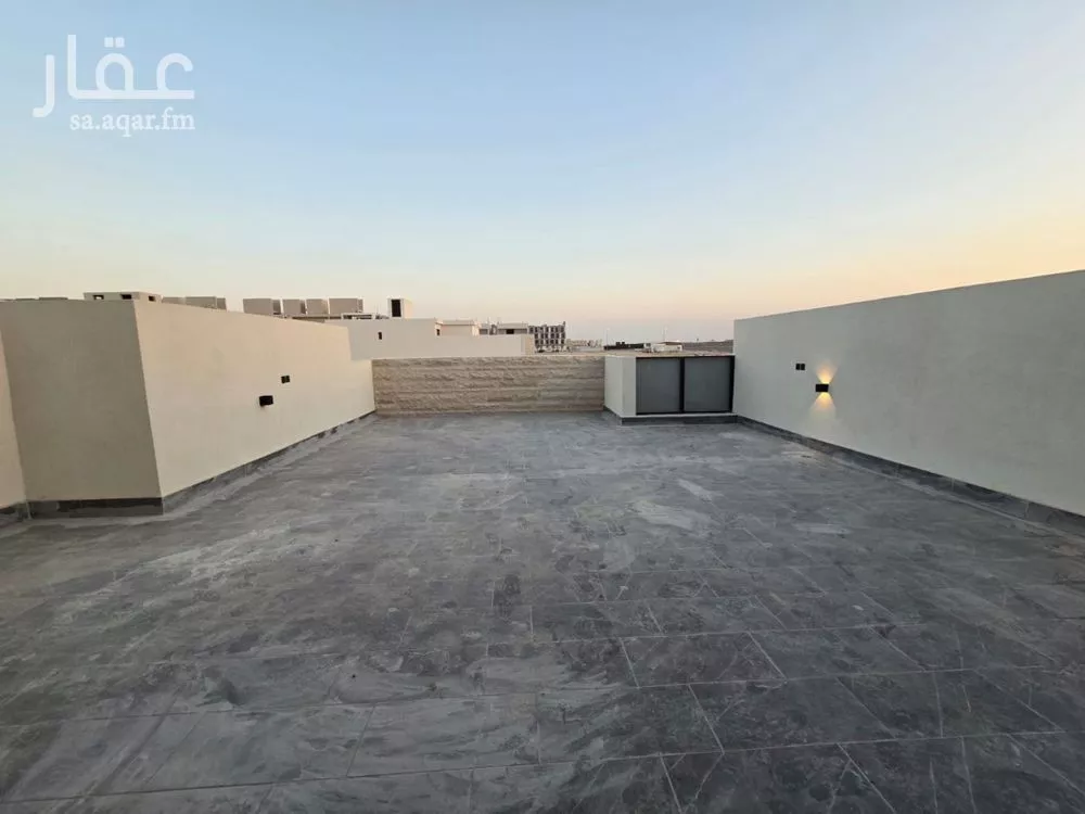 فيلا 6 غرف في النرجس 4