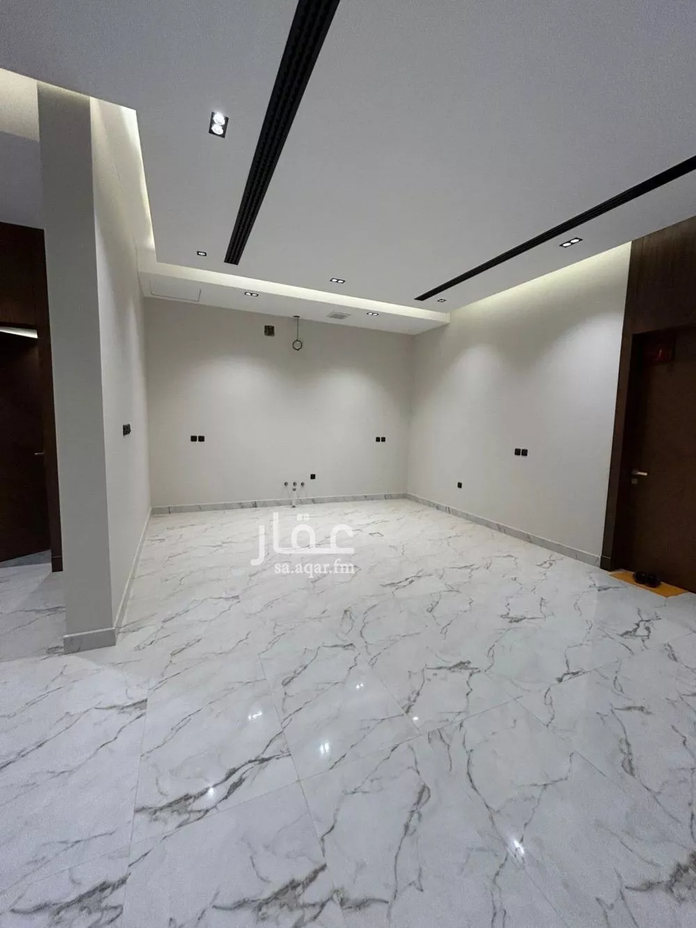 فيلا 5 غرف في النرجس 2