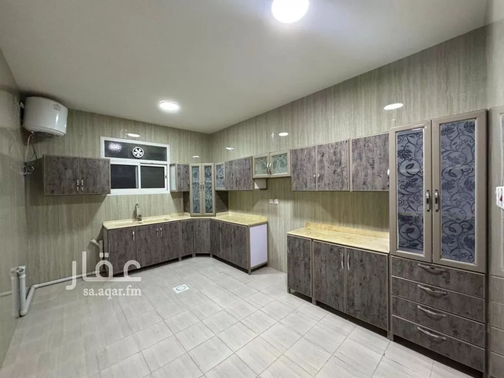 3 bedroom apartment in Qurtubah 4