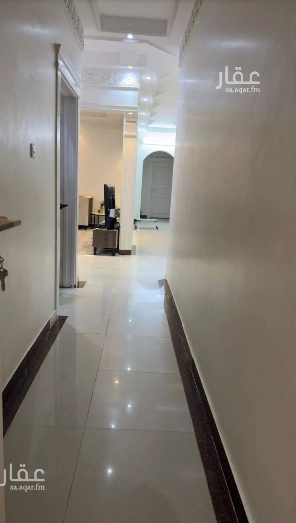 فيلا 5 غرف في القادسية 4