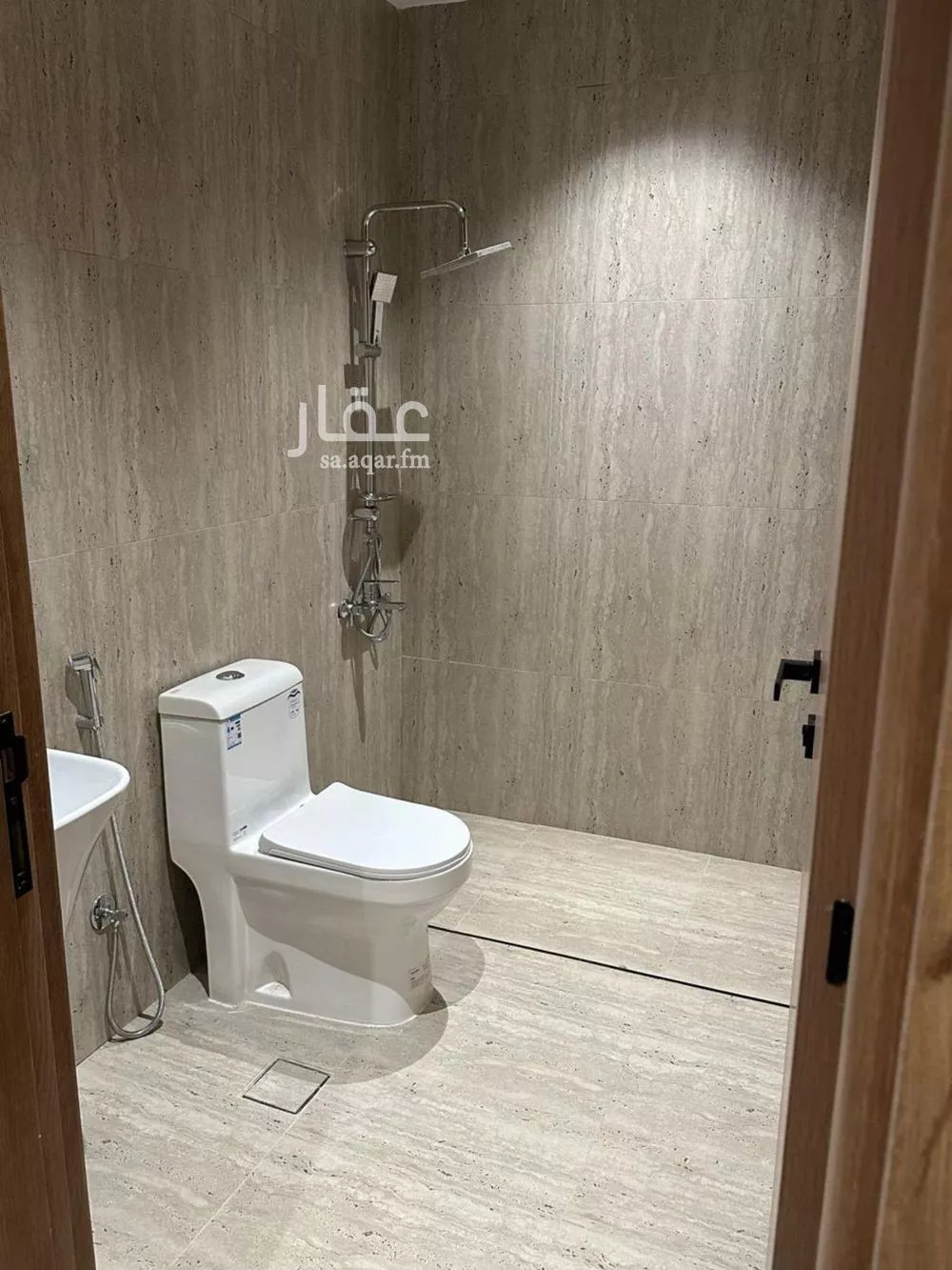 شقة 3 غرف في النرجس 5