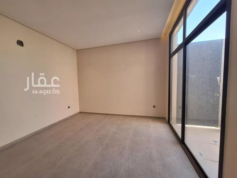 فيلا 4 غرف في الرمال 2