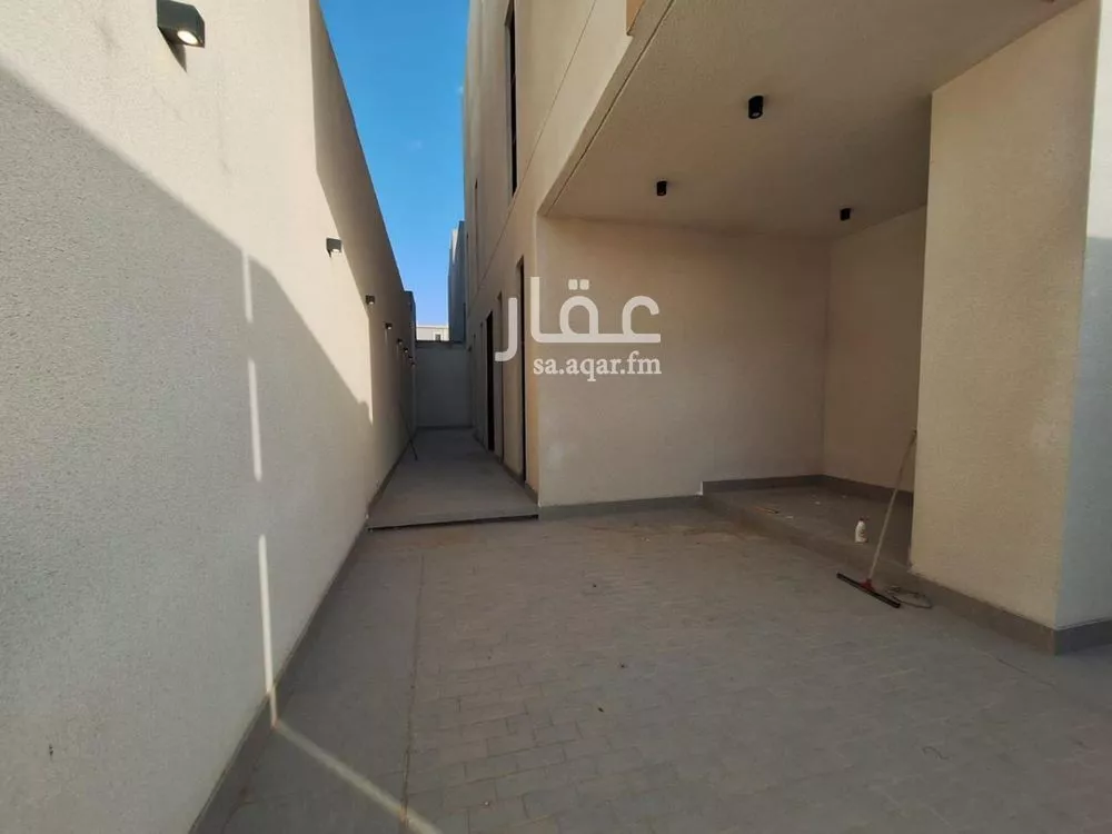 فيلا 4 غرف في الرمال 4