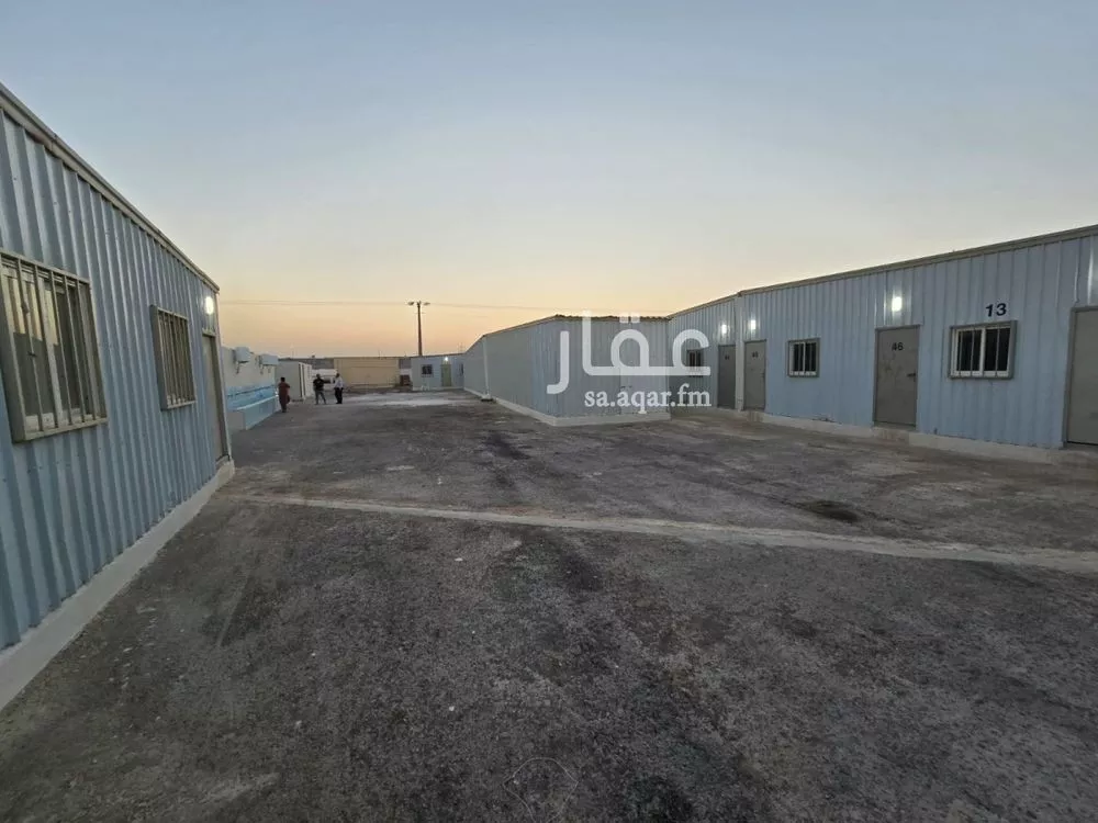 شقة 76 غرف في الشرق 5