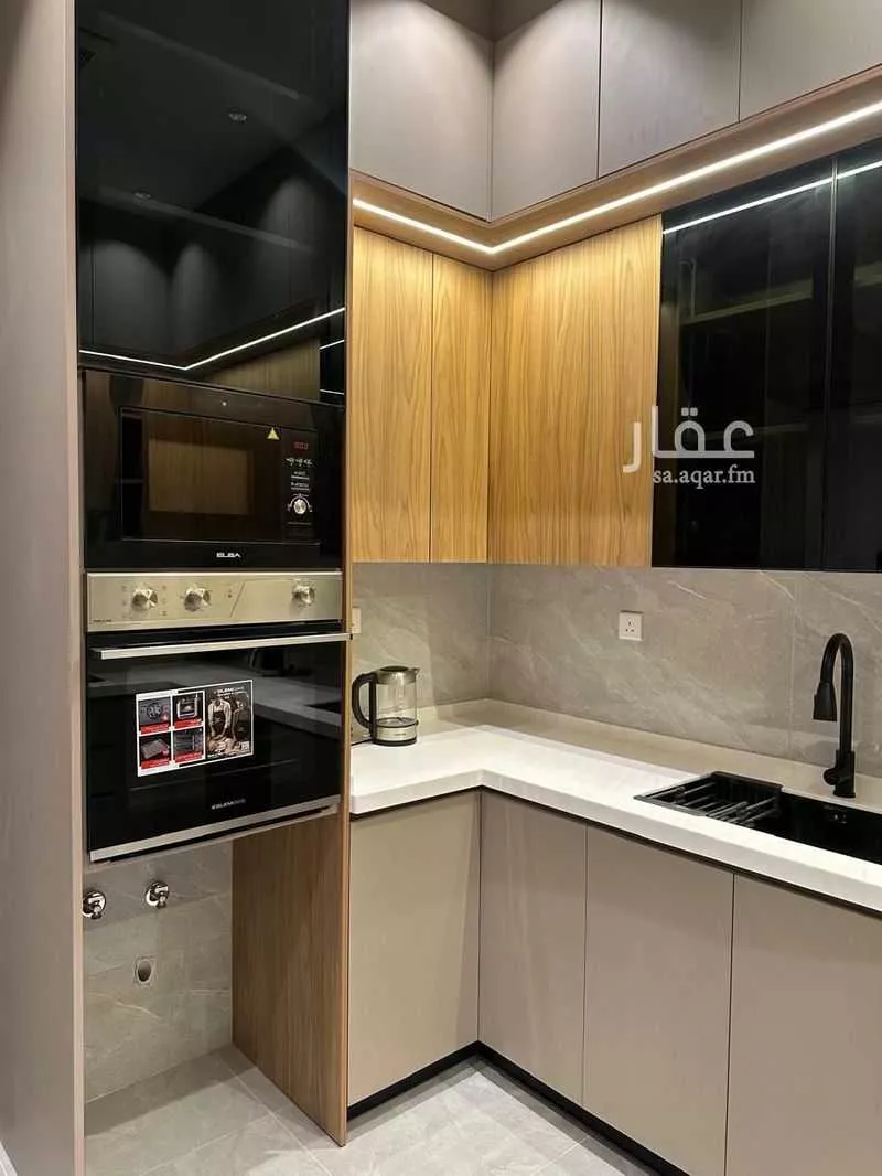 شقة 5 غرف في الرويس 5