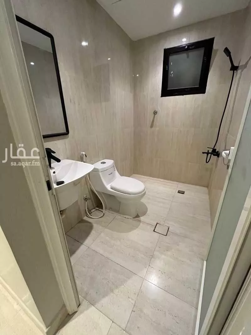 شقة 3 غرف في الحمرا 5