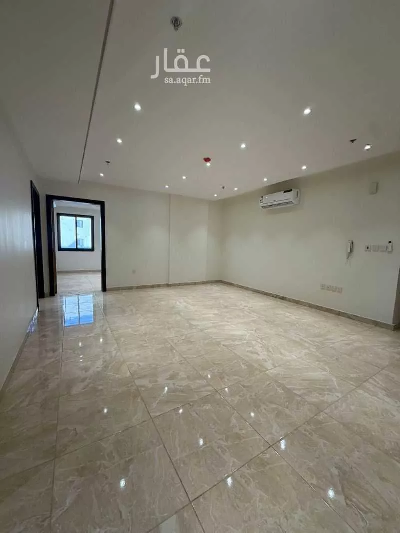 شقة 5 غرف في الحمرا 3